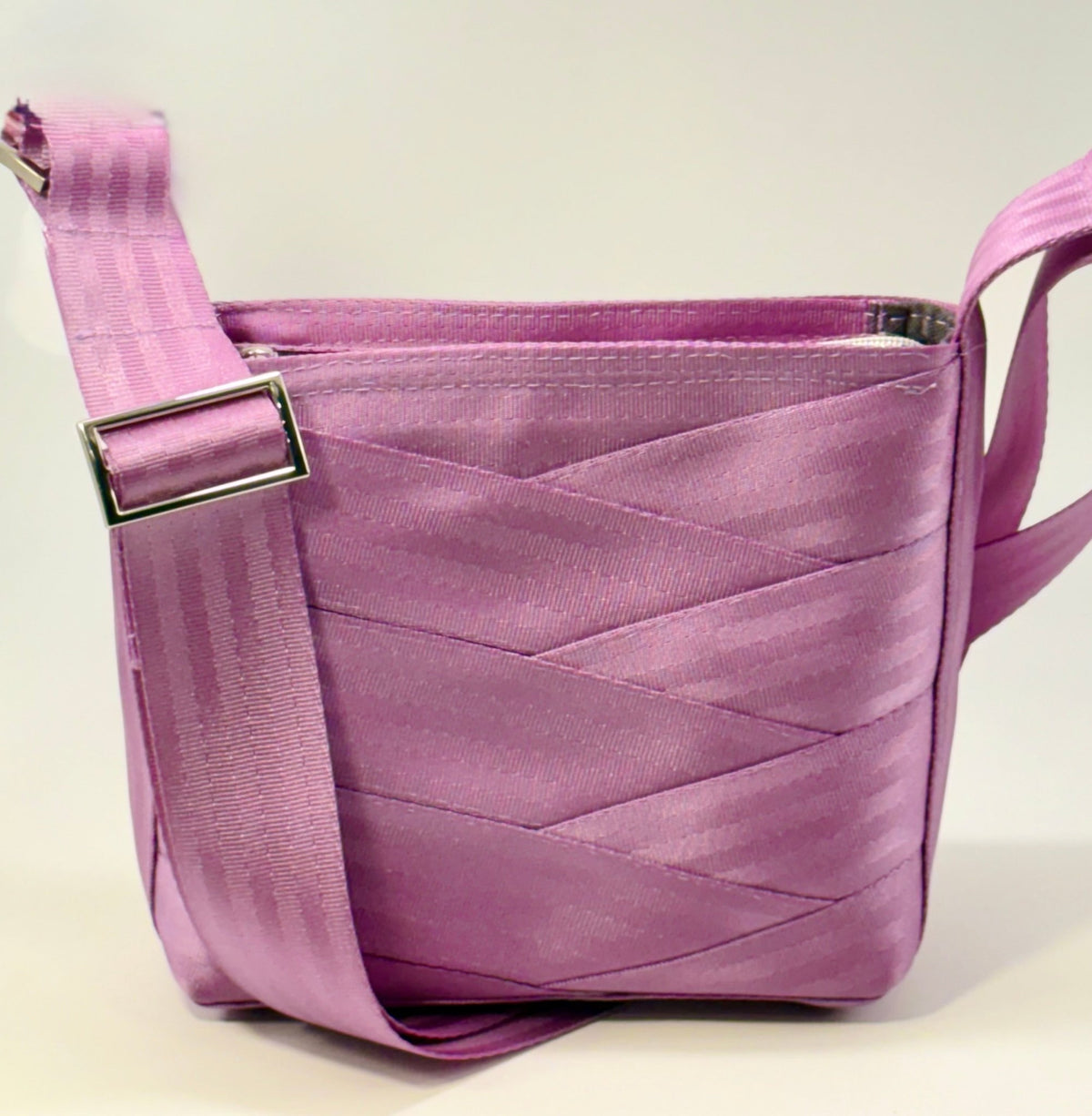 Pure Detroit OFFICIAL - Medium City Slinger Tote Seatbelt Bag - Lilac PRE ORDER Seatbelt Bags