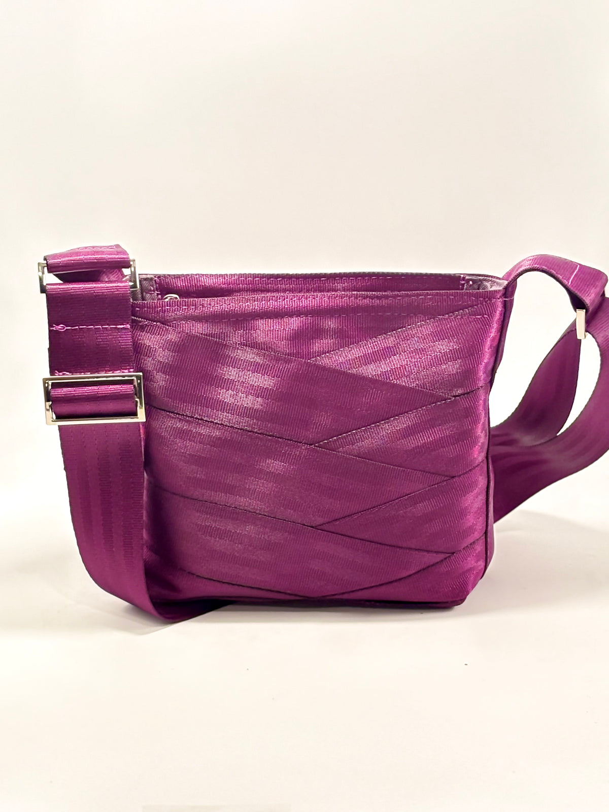 Pure Detroit OFFICIAL - Medium City Slinger Tote Seatbelt Bag - Aubergine PRE ORDER Seatbelt Bags