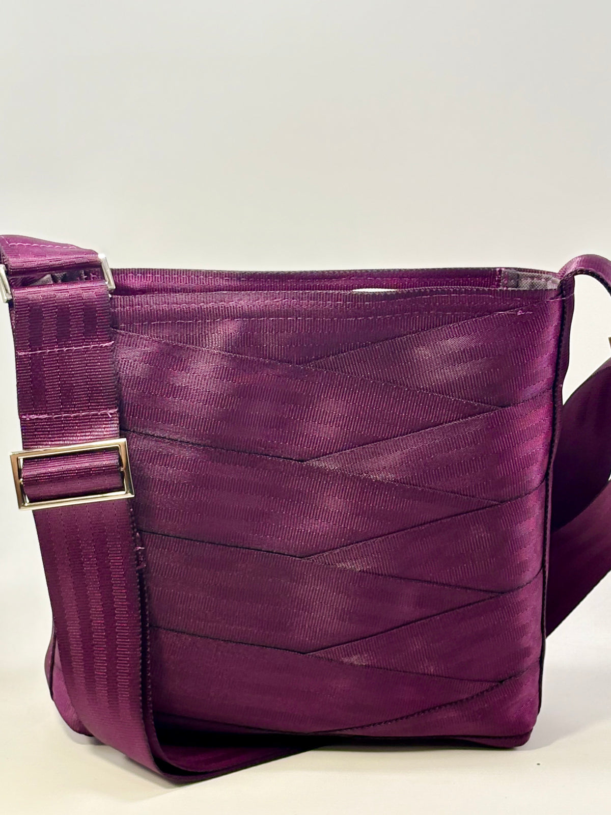 Pure Detroit OFFICIAL - Large City Slinger Tote Seatbelt Bag - Aubergine PRE ORDER Seatbelt Bags