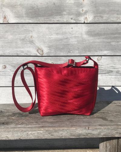 Pure Detroit OFFICIAL - Medium City Slinger Tote Seatbelt Bag - Red PRE ORDER Seatbelt Bags   